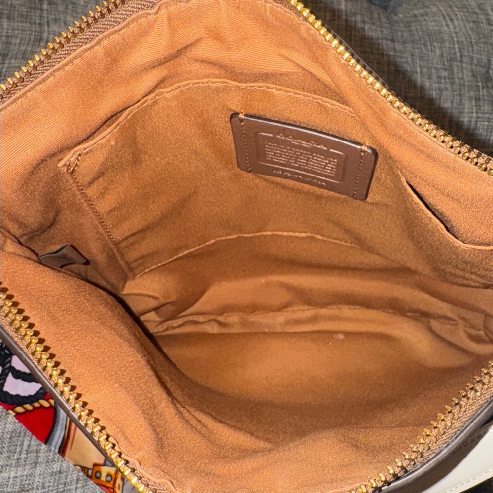 Coach Crossbody Brown Cream Rowan File Signature Bag - Picture 13 of 17